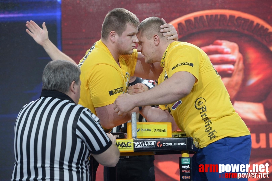 Zloty Tur 2015 by Mark Kazus - Right Hand # Armwrestling # Armpower.net