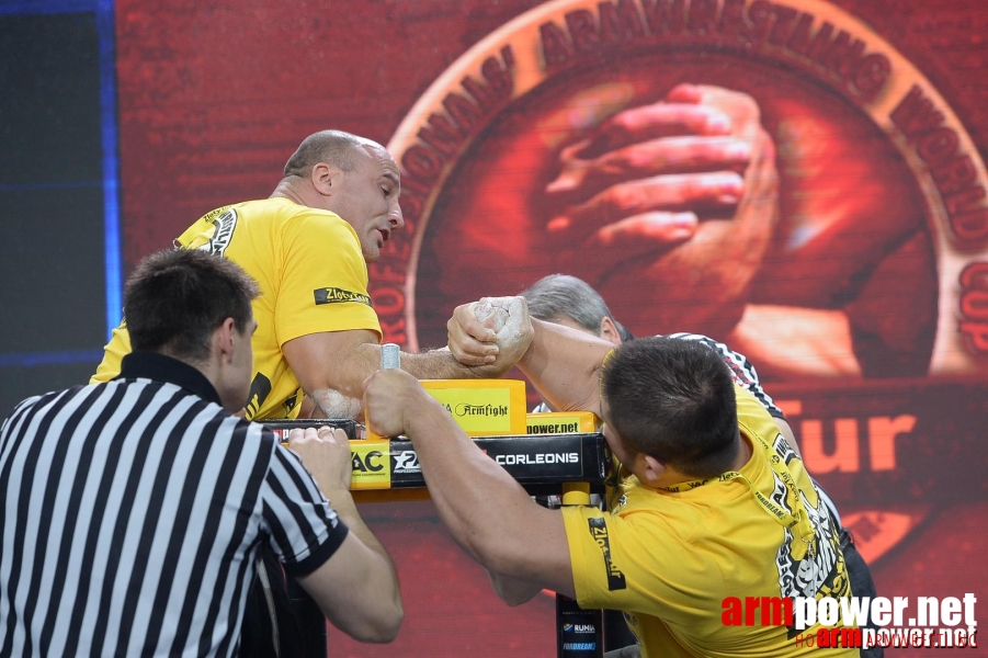 Zloty Tur 2015 by Mark Kazus - Right Hand # Siłowanie na ręce # Armwrestling # Armpower.net