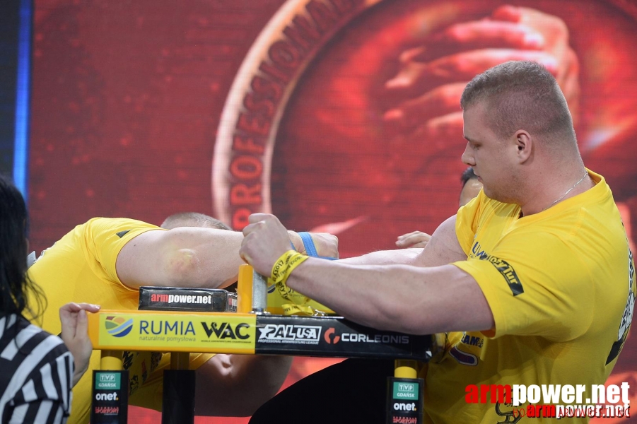 Zloty Tur 2015 by Mark Kazus - Right Hand # Siłowanie na ręce # Armwrestling # Armpower.net