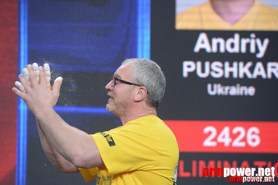 Zloty Tur 2015 by Mark Kazus - Right Hand # Siłowanie na ręce # Armwrestling # Armpower.net