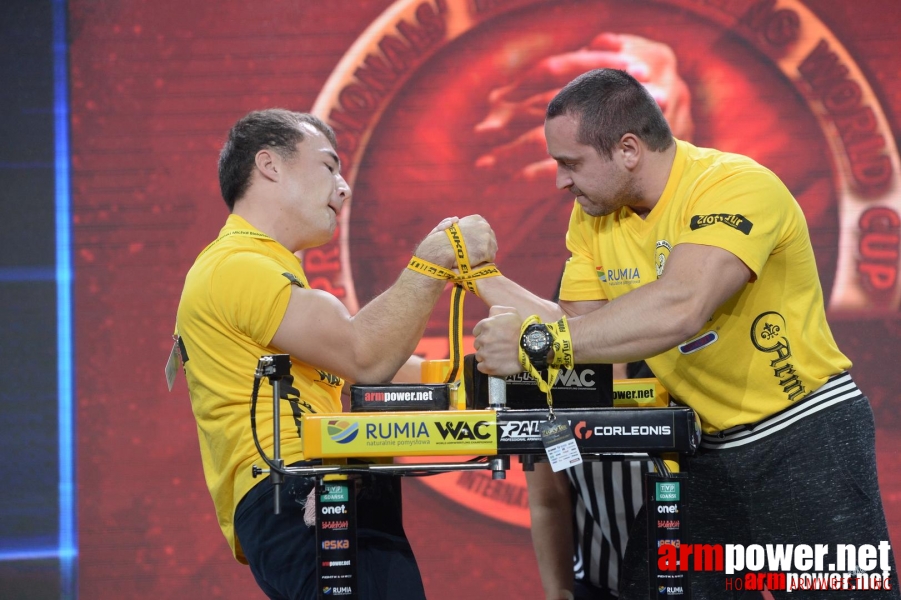 Zloty Tur 2015 by Mark Kazus - Right Hand # Siłowanie na ręce # Armwrestling # Armpower.net