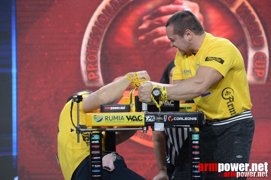 Zloty Tur 2015 by Mark Kazus - Right Hand # Siłowanie na ręce # Armwrestling # Armpower.net