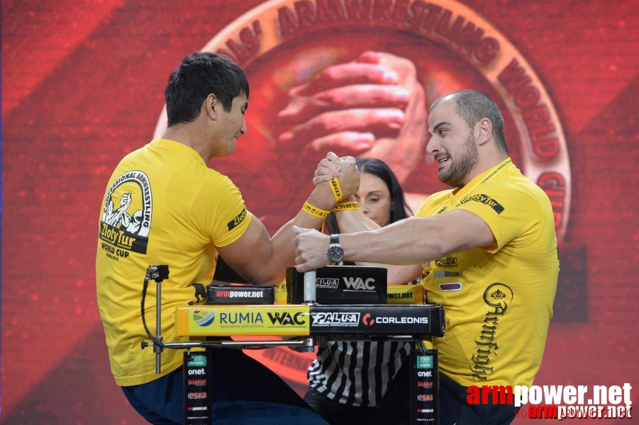 Zloty Tur 2015 by Mark Kazus - Right Hand # Siłowanie na ręce # Armwrestling # Armpower.net