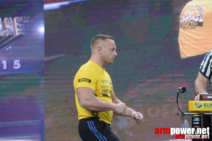 Zloty Tur 2015 by Mark Kazus - Right Hand # Armwrestling # Armpower.net