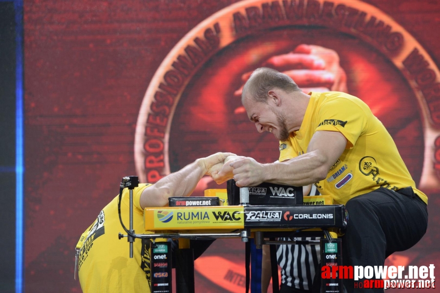 Zloty Tur 2015 by Mark Kazus - Right Hand # Siłowanie na ręce # Armwrestling # Armpower.net