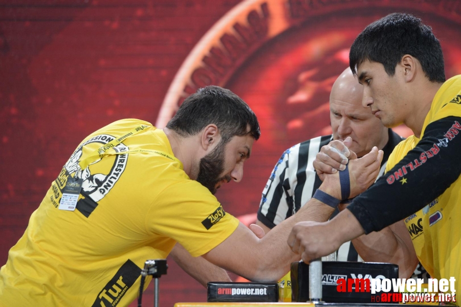 Zloty Tur 2015 by Mark Kazus - Right Hand # Siłowanie na ręce # Armwrestling # Armpower.net