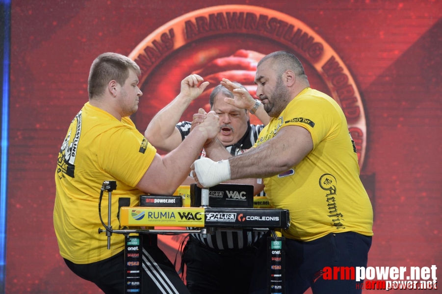 Zloty Tur 2015 by Mark Kazus - Right Hand # Siłowanie na ręce # Armwrestling # Armpower.net