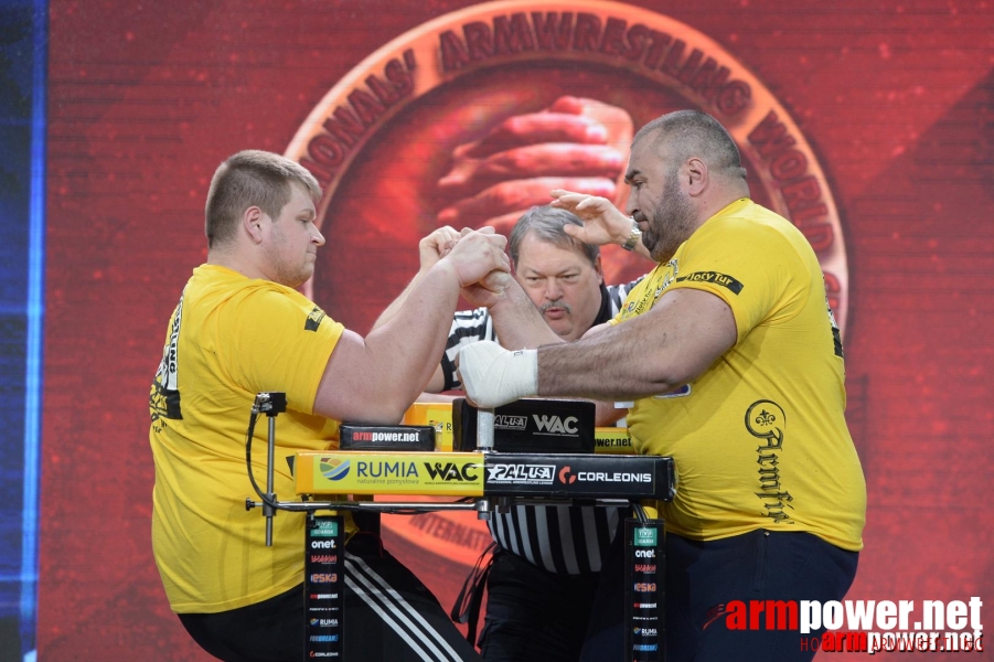 Zloty Tur 2015 by Mark Kazus - Right Hand # Siłowanie na ręce # Armwrestling # Armpower.net