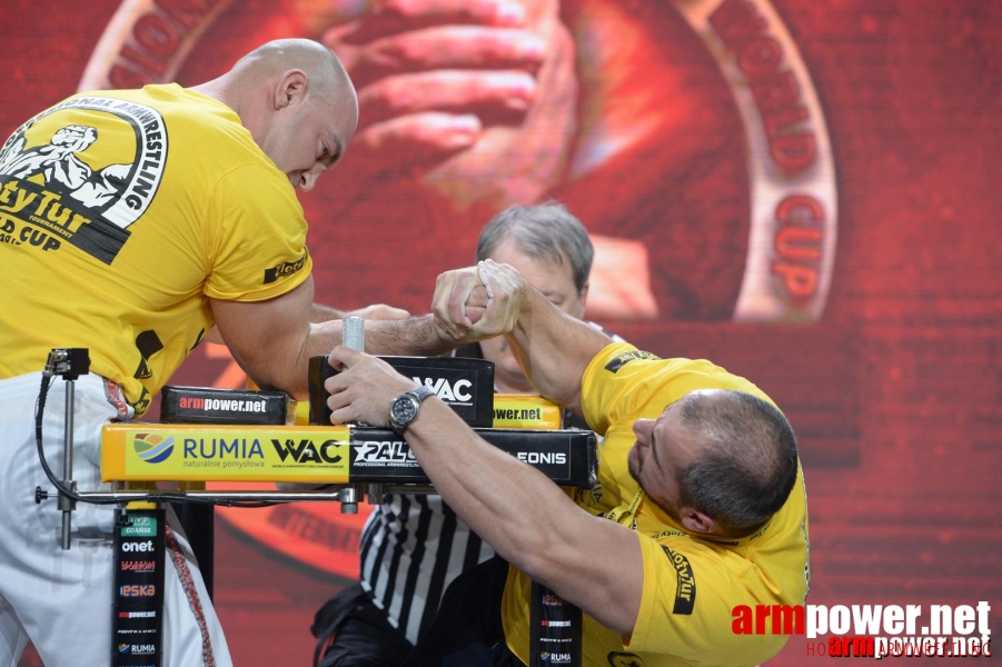 Zloty Tur 2015 by Mark Kazus - Right Hand # Siłowanie na ręce # Armwrestling # Armpower.net