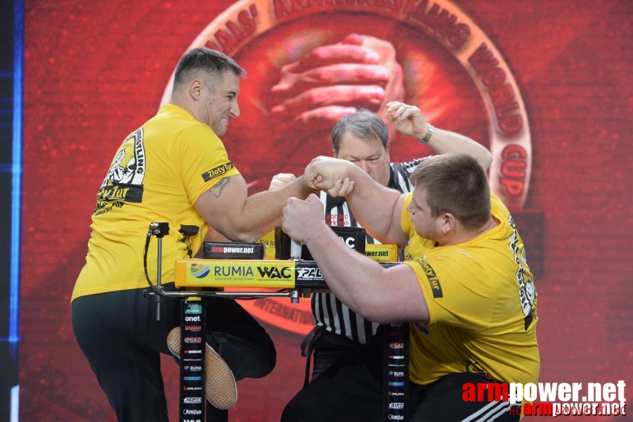 Zloty Tur 2015 by Mark Kazus - Right Hand # Siłowanie na ręce # Armwrestling # Armpower.net