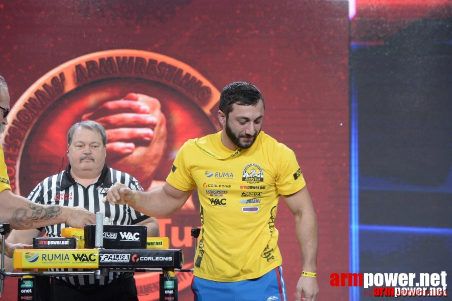 Zloty Tur 2015 by Mark Kazus - Right Hand # Armwrestling # Armpower.net