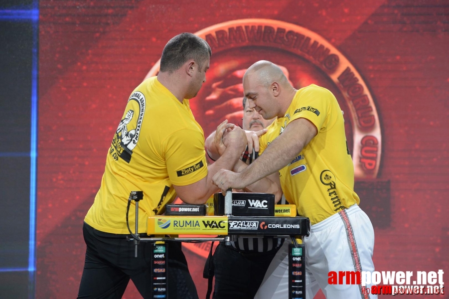 Zloty Tur 2015 by Mark Kazus - Right Hand # Armwrestling # Armpower.net