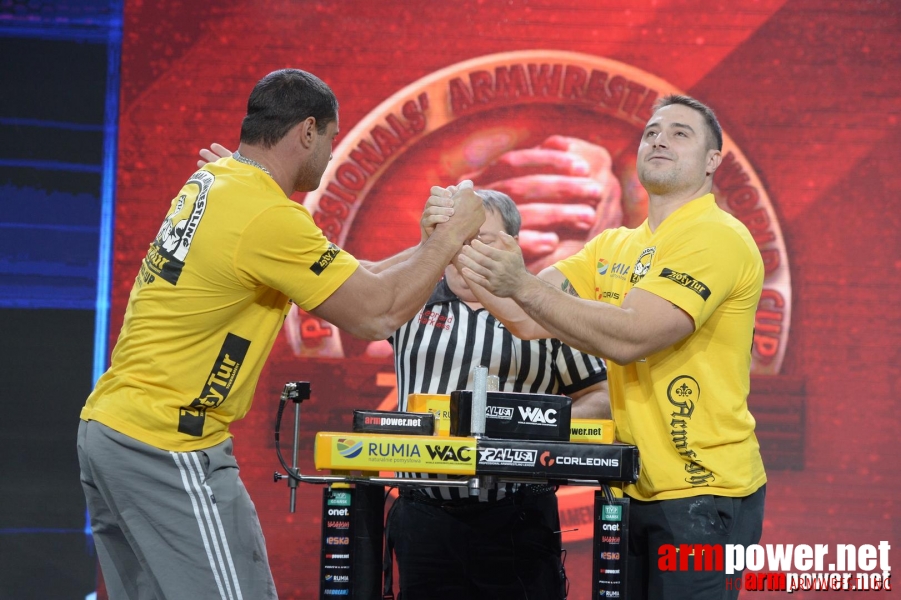 Zloty Tur 2015 by Mark Kazus - Right Hand # Armwrestling # Armpower.net