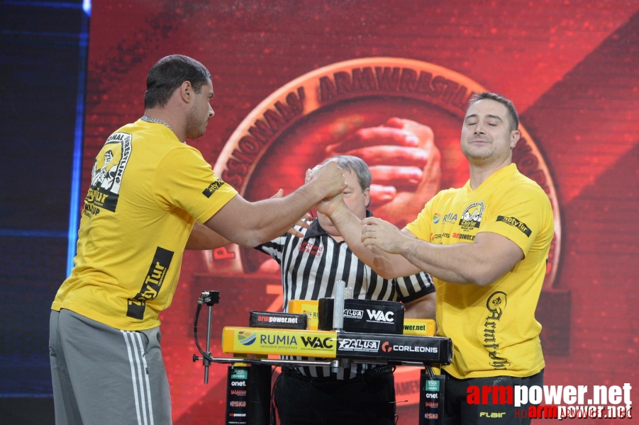 Zloty Tur 2015 by Mark Kazus - Right Hand # Siłowanie na ręce # Armwrestling # Armpower.net