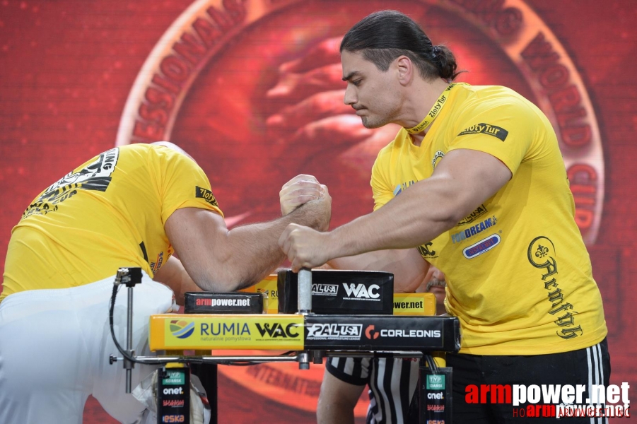 Zloty Tur 2015 by Mark Kazus - Right Hand # Armwrestling # Armpower.net