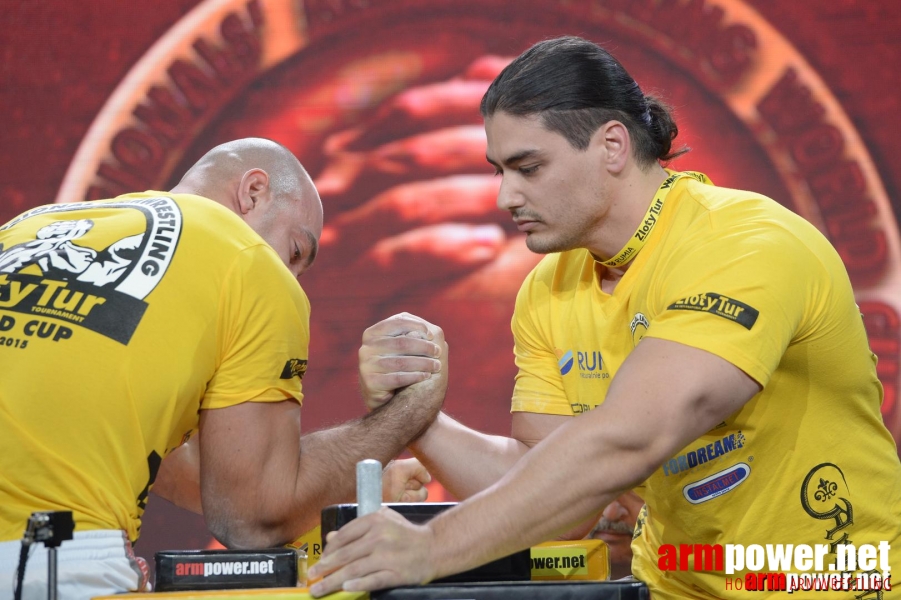 Zloty Tur 2015 by Mark Kazus - Right Hand # Armwrestling # Armpower.net