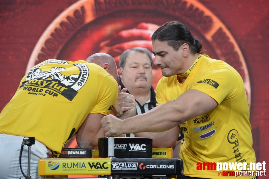 Zloty Tur 2015 by Mark Kazus - Right Hand # Armwrestling # Armpower.net