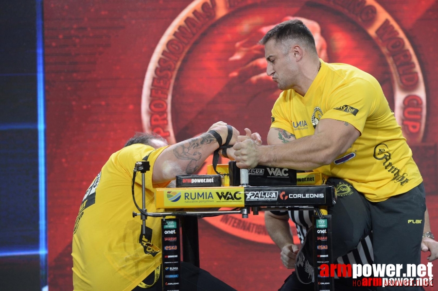 Zloty Tur 2015 by Mark Kazus - Right Hand # Siłowanie na ręce # Armwrestling # Armpower.net