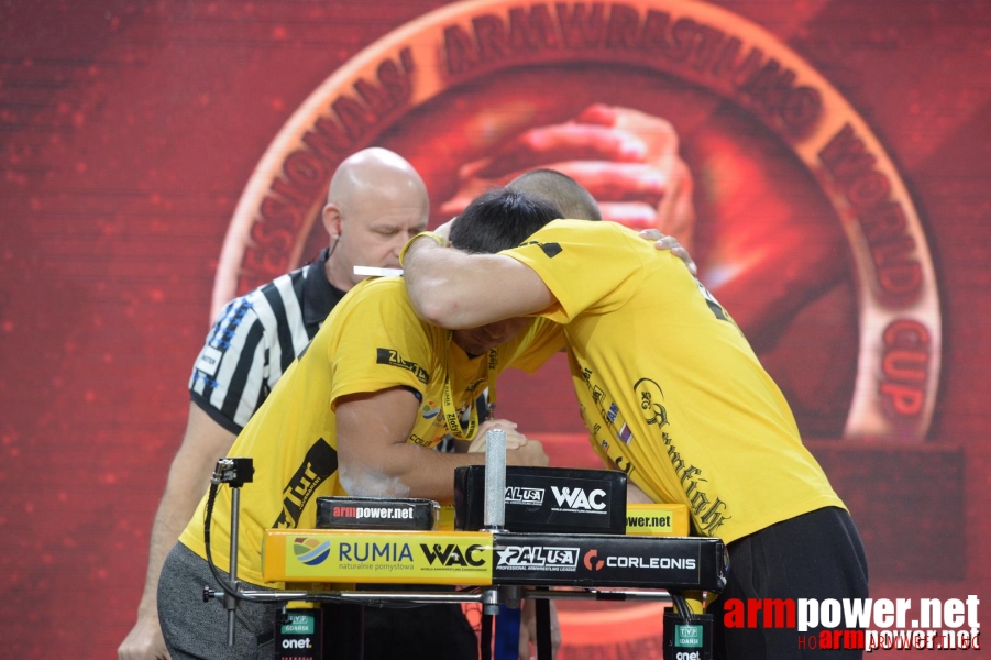 Zloty Tur 2015 by Mark Kazus - Right Hand # Armwrestling # Armpower.net