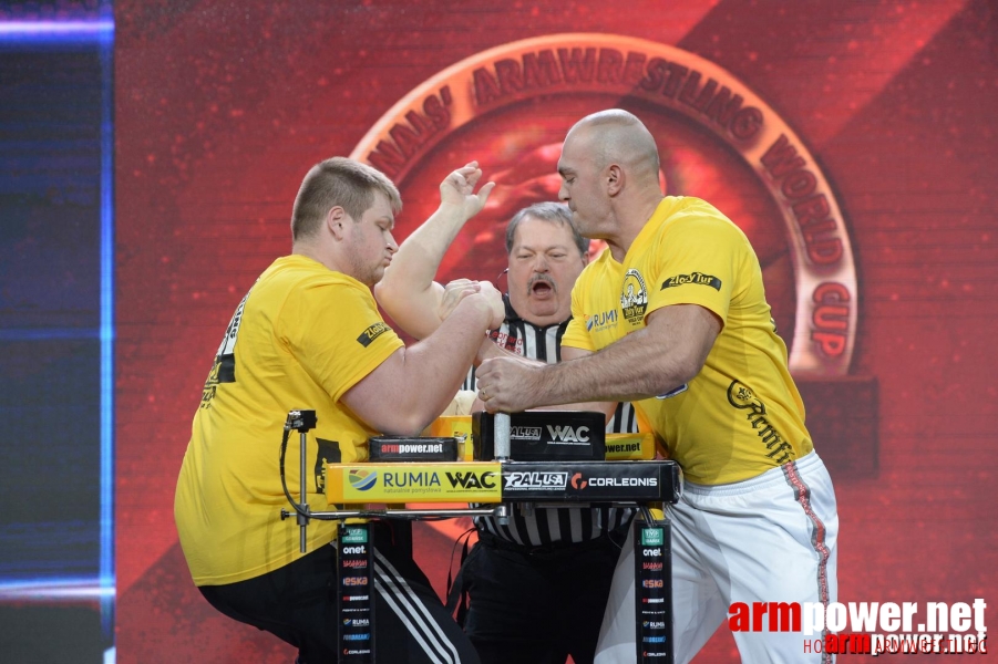 Zloty Tur 2015 by Mark Kazus - Right Hand # Armwrestling # Armpower.net