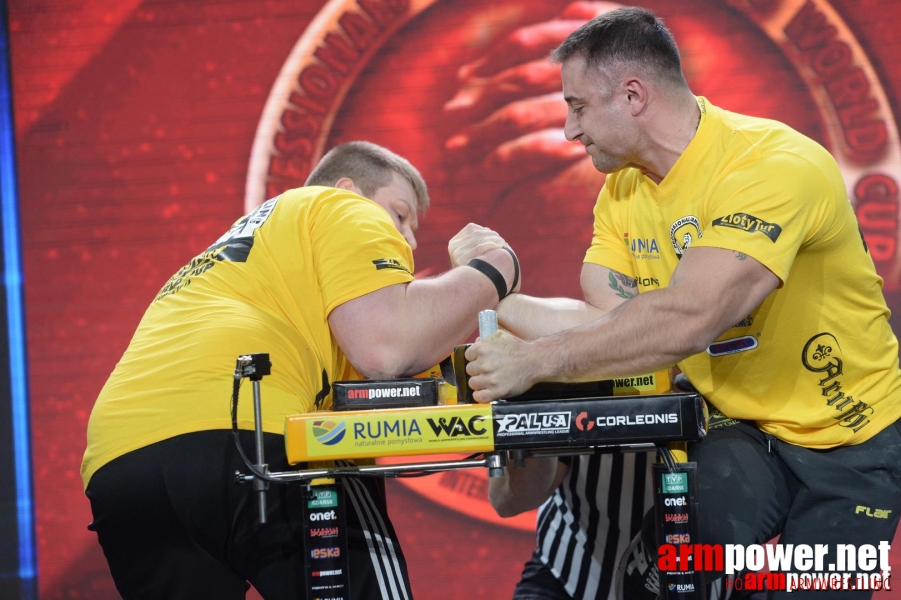 Zloty Tur 2015 by Mark Kazus - Right Hand # Armwrestling # Armpower.net