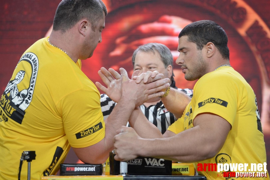 Zloty Tur 2015 by Mark Kazus - Right Hand # Siłowanie na ręce # Armwrestling # Armpower.net