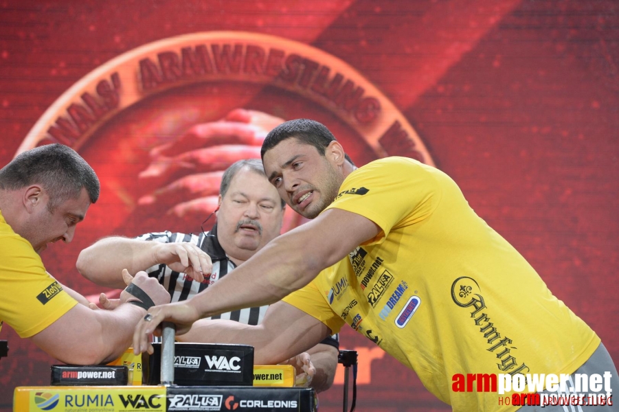 Zloty Tur 2015 by Mark Kazus - Right Hand # Siłowanie na ręce # Armwrestling # Armpower.net