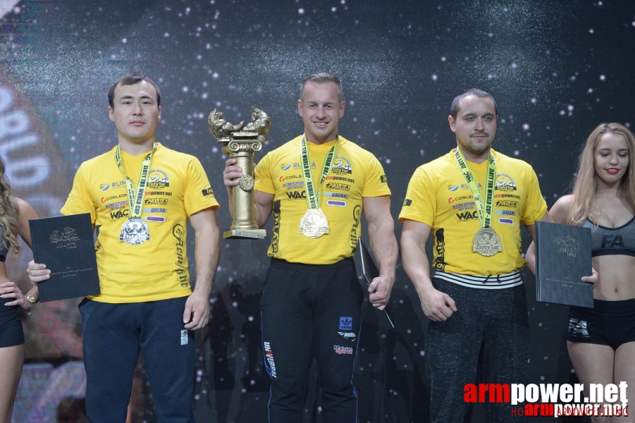 Zloty Tur 2015 by Mark Kazus - Right Hand # Armwrestling # Armpower.net