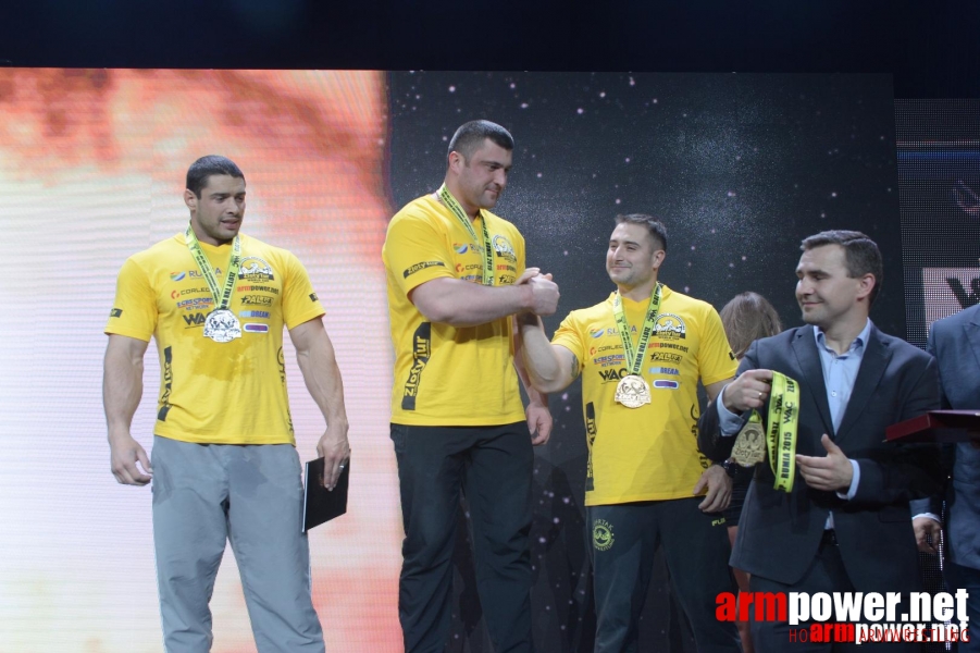 Zloty Tur 2015 by Mark Kazus - Right Hand # Siłowanie na ręce # Armwrestling # Armpower.net