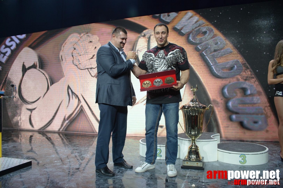 Zloty Tur 2015 by Mark Kazus - Right Hand # Siłowanie na ręce # Armwrestling # Armpower.net