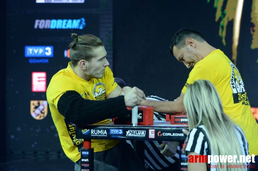 Zloty Tur 2016 - left hand by Mark Kazus # Siłowanie na ręce # Armwrestling # Armpower.net