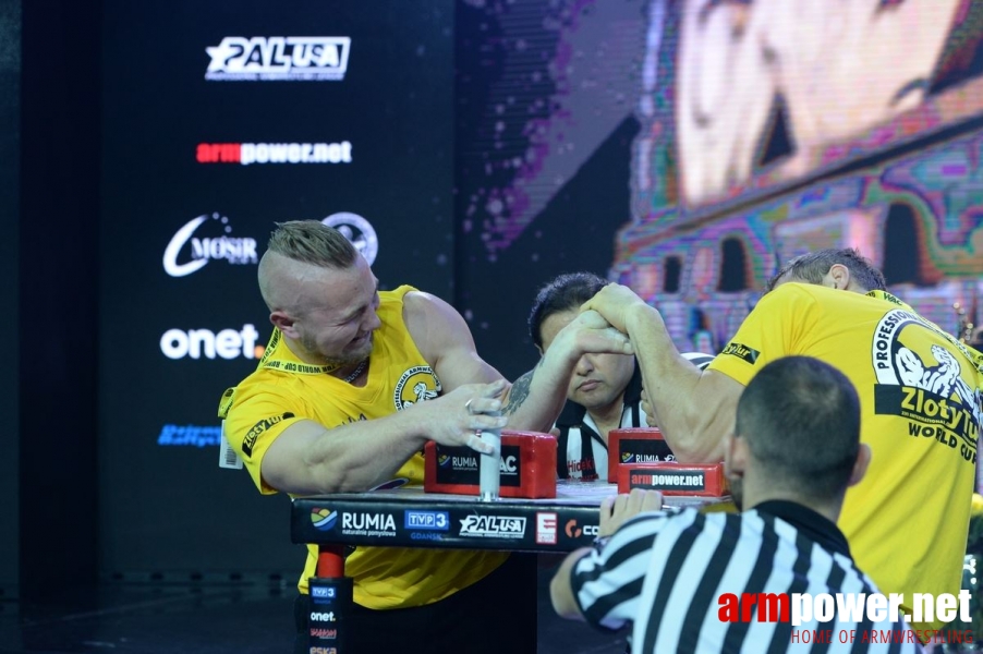 Zloty Tur 2016 - left hand by Mark Kazus # Armwrestling # Armpower.net