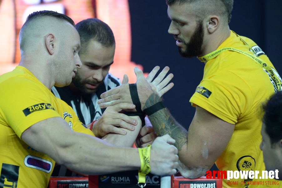 Zloty Tur 2016 - left hand by Mark Kazus # Siłowanie na ręce # Armwrestling # Armpower.net