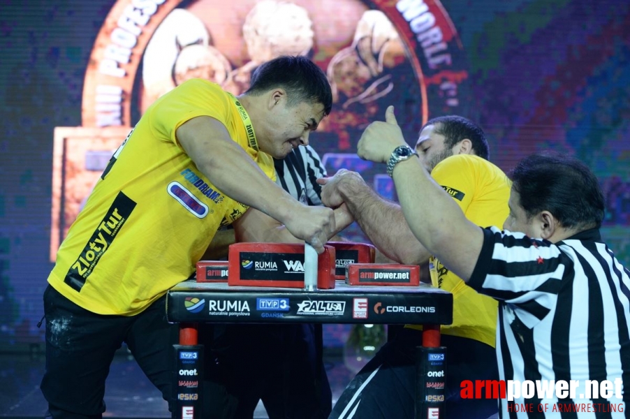 Zloty Tur 2016 - left hand by Mark Kazus # Siłowanie na ręce # Armwrestling # Armpower.net