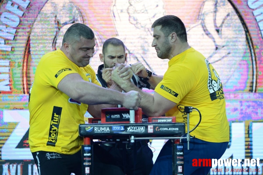 Zloty Tur 2016 - left hand by Mark Kazus # Armwrestling # Armpower.net