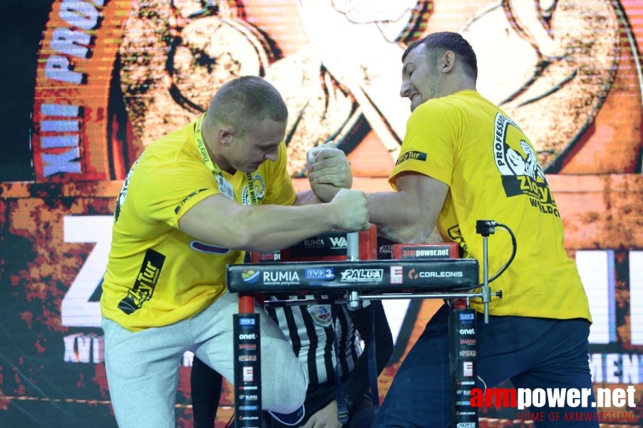 Zloty Tur 2016 - left hand by Mark Kazus # Siłowanie na ręce # Armwrestling # Armpower.net