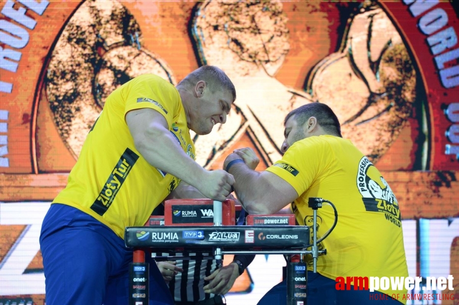 Zloty Tur 2016 - left hand by Mark Kazus # Siłowanie na ręce # Armwrestling # Armpower.net