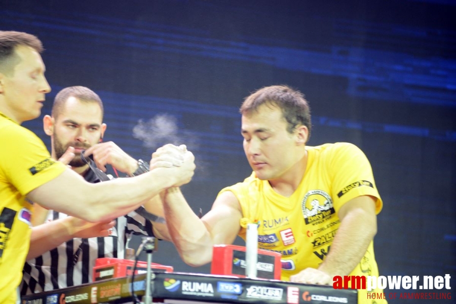 Zloty Tur 2016 - right hand # Siłowanie na ręce # Armwrestling # Armpower.net