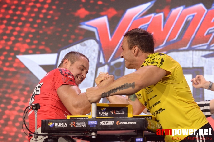 Armfight #48 - Bartosiewicz vs Tiete # Armwrestling # Armpower.net