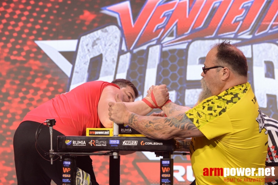 Armfight #48 - Bresnan vs Kvikvinia # Siłowanie na ręce # Armwrestling # Armpower.net