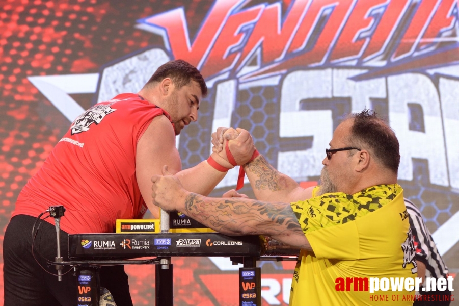 Armfight #48 - Bresnan vs Kvikvinia # Armwrestling # Armpower.net