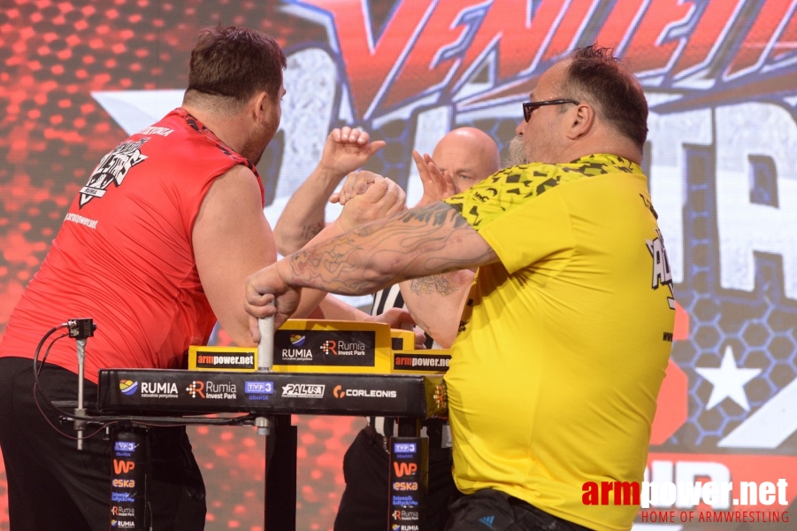 Armfight #48 - Bresnan vs Kvikvinia # Armwrestling # Armpower.net