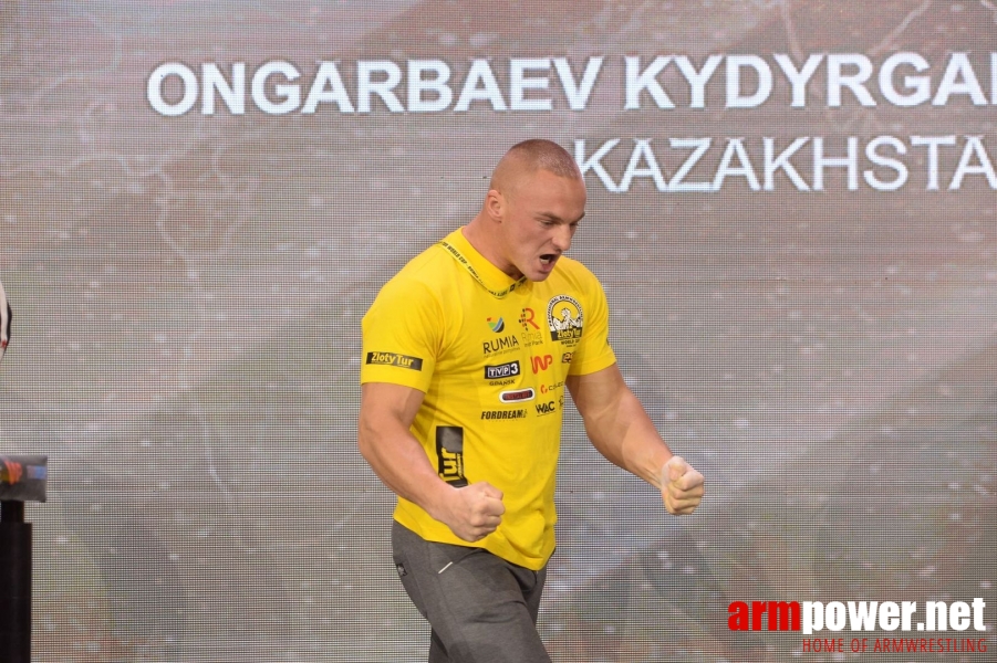 Zloty Tur 2017 - left hand finals # Armwrestling # Armpower.net