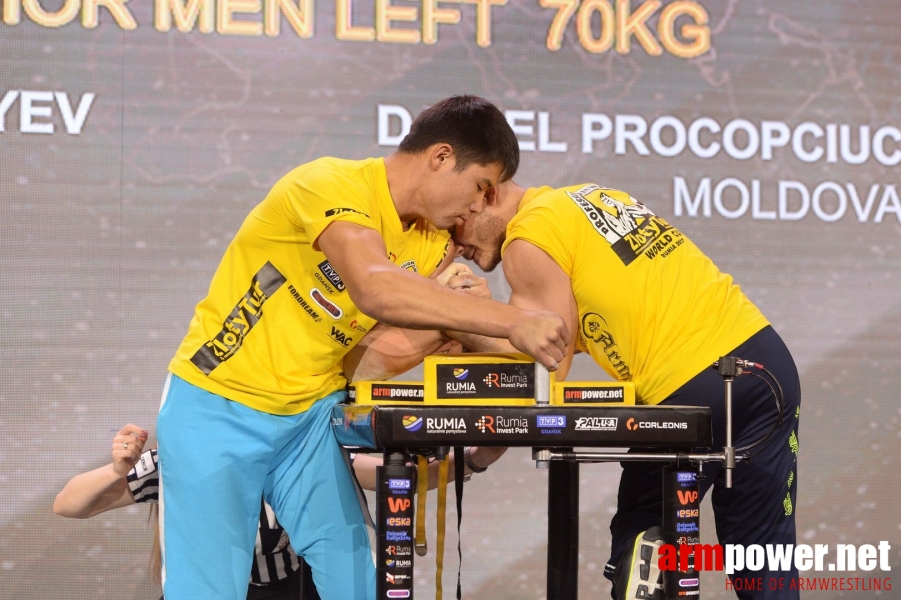 Zloty Tur 2017 - left hand finals # Siłowanie na ręce # Armwrestling # Armpower.net