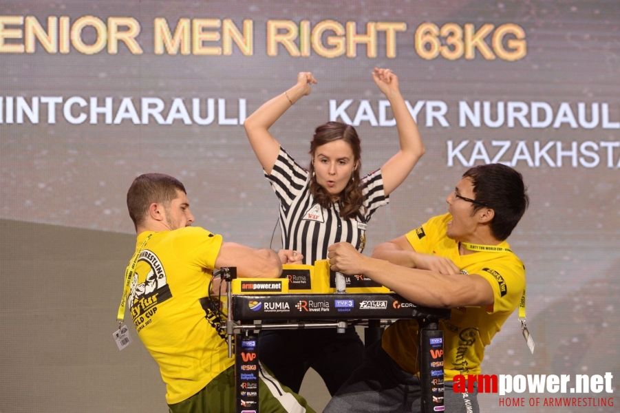 Zloty Tur 2017 - right hand finals # Siłowanie na ręce # Armwrestling # Armpower.net