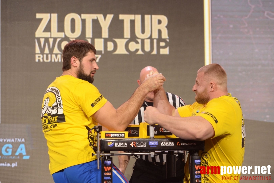 Zloty Tur 2017 - right hand finals # Armwrestling # Armpower.net