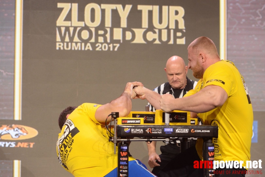 Zloty Tur 2017 - right hand finals # Armwrestling # Armpower.net