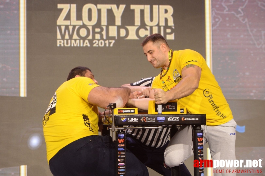 Zloty Tur 2017 - right hand finals # Armwrestling # Armpower.net