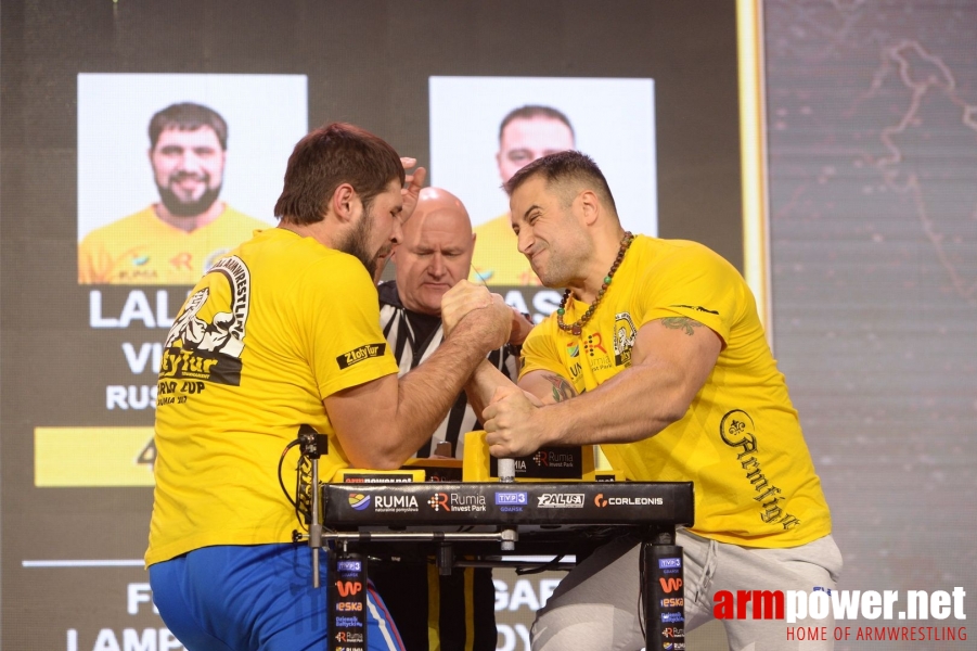 Zloty Tur 2017 - right hand finals # Armwrestling # Armpower.net