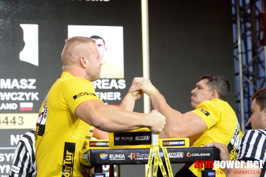 Zloty Tur 2017 - left hand eliminations # Armwrestling # Armpower.net